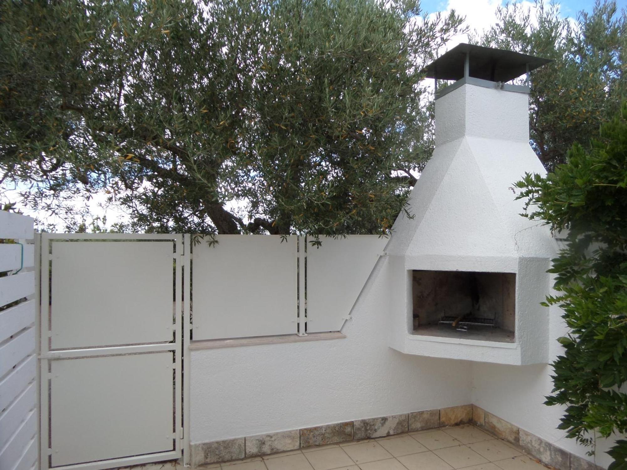Raggio Di Sole Aparthotel Alberobello Bagian luar foto