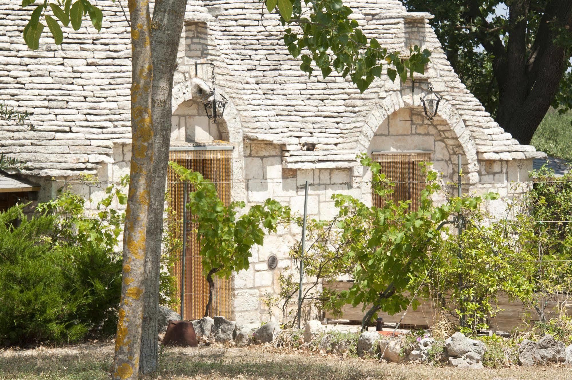 Raggio Di Sole Aparthotel Alberobello Bagian luar foto